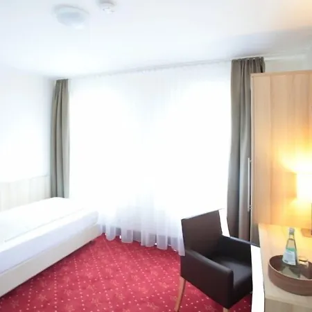 Hotel Zur Schloss-schenke 3*