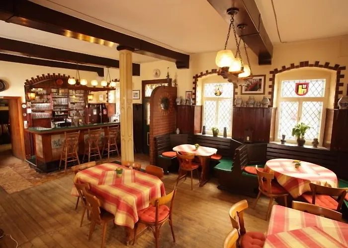 Hotel Zur Schloss-schenke 3*